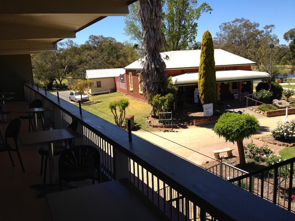 Town & Country Motor Inn Forbes Exterior foto